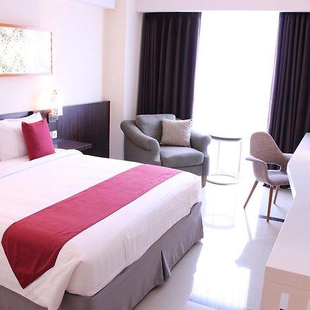 Atria Hotel Маланг Екстериор снимка