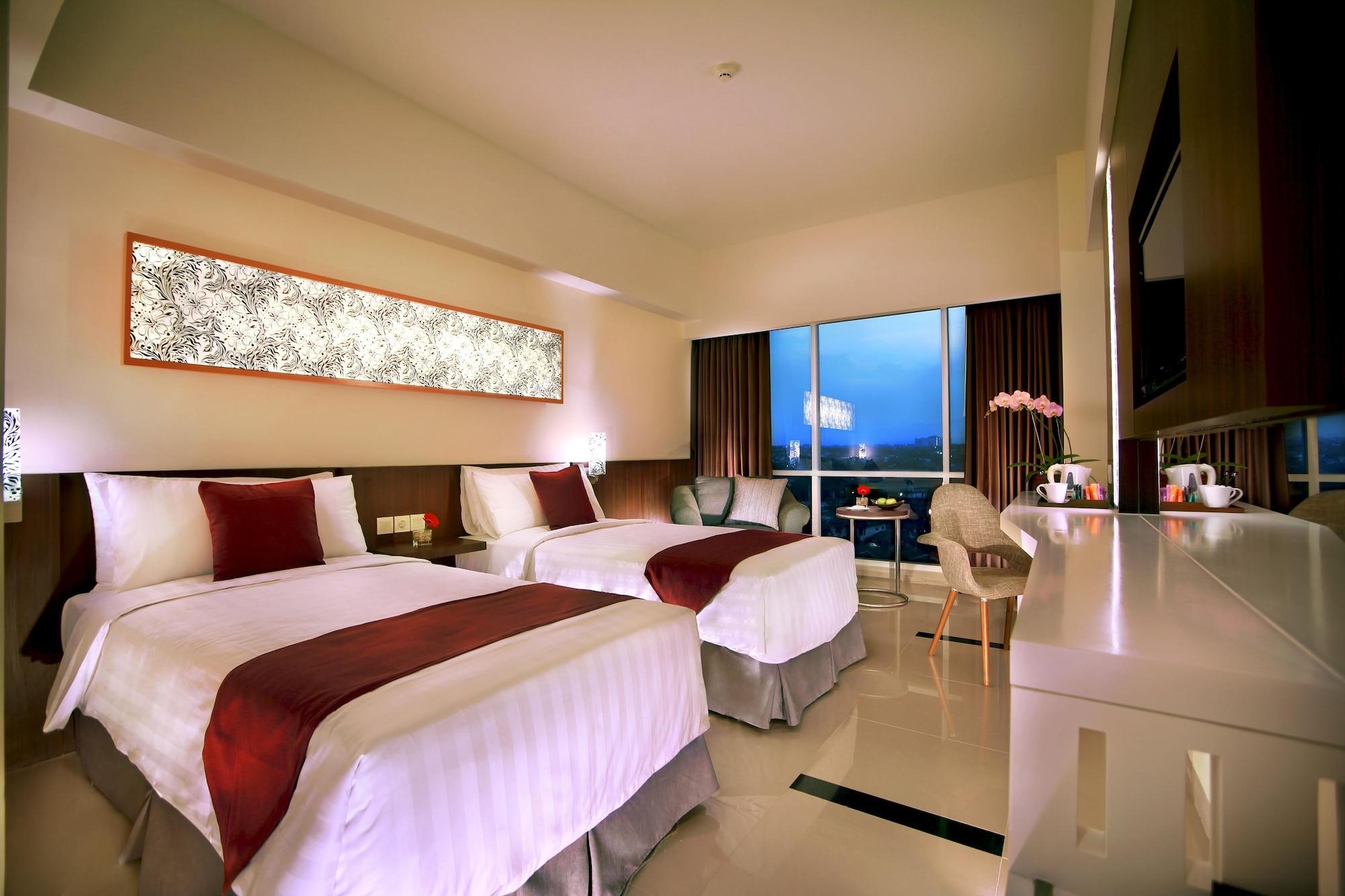 Atria Hotel Маланг Екстериор снимка