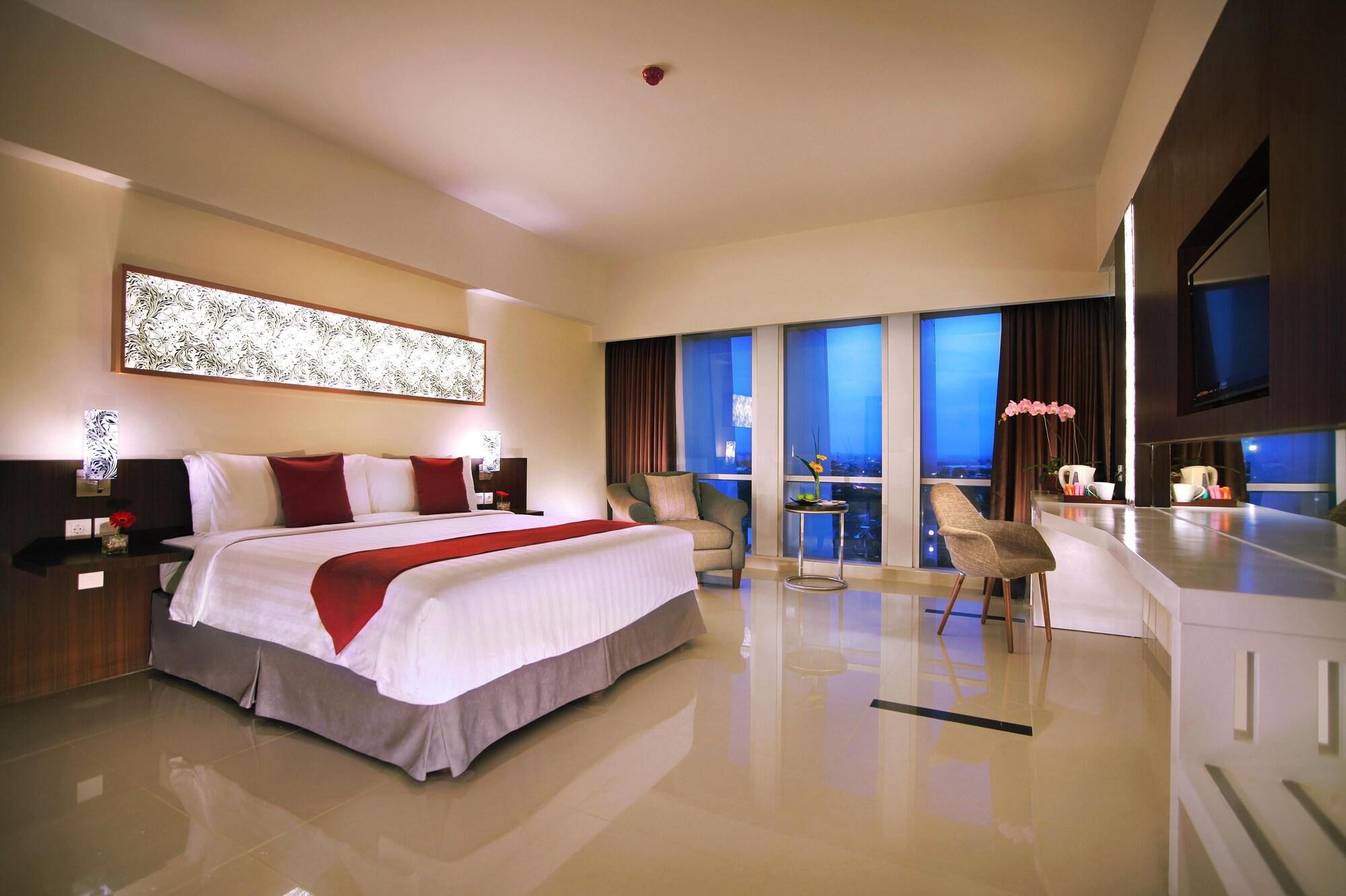 Atria Hotel Маланг Екстериор снимка