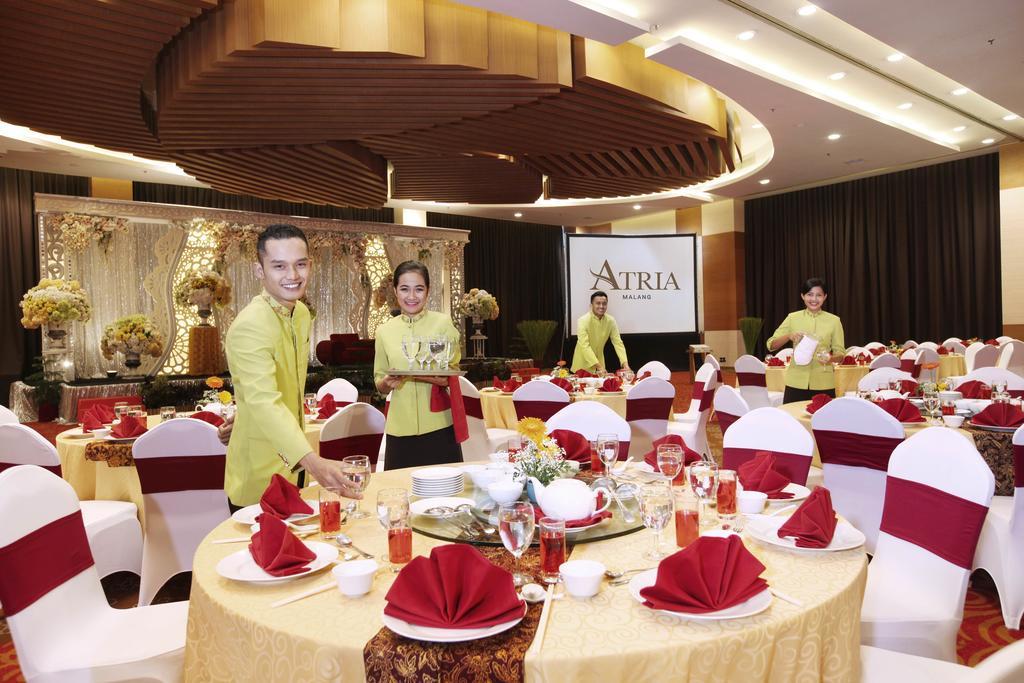 Atria Hotel Маланг Екстериор снимка